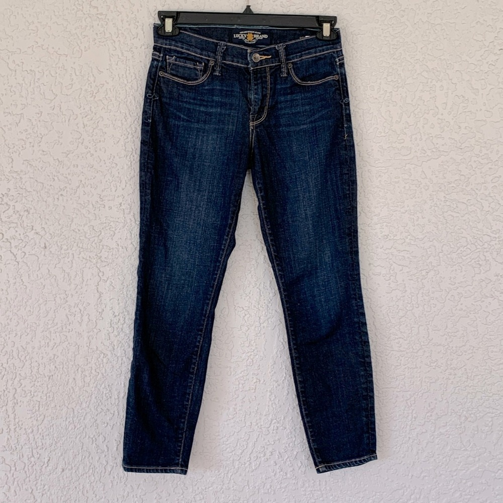 Lucky Brand Sofia capri style jeans size 2/26